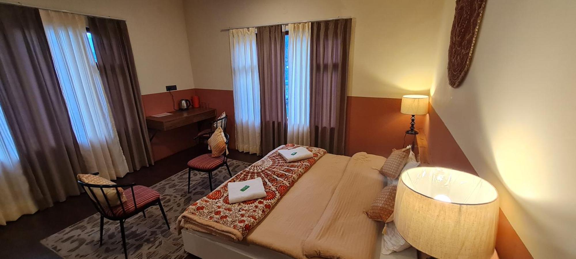 Anand Yul Jispa Hotel Ngoại thất bức ảnh